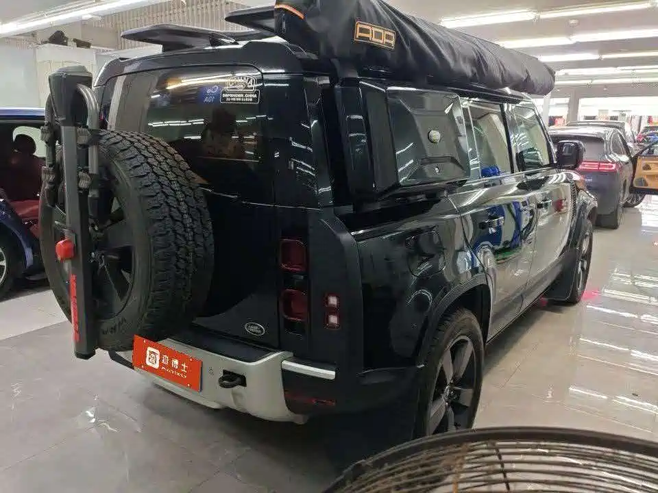 Land Rover Defender — миниатюра 5