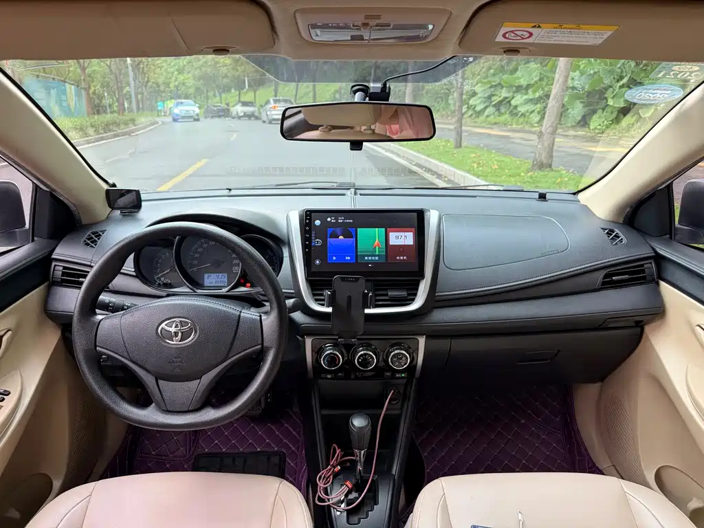 Toyota Yaris L — миниатюра 21