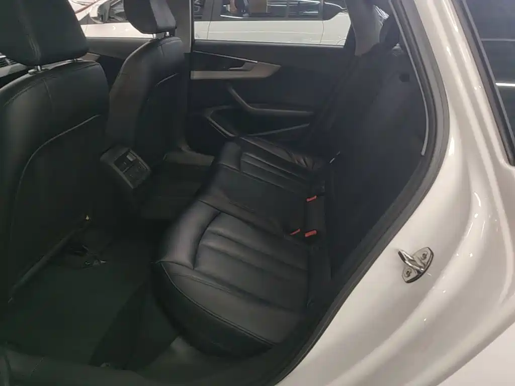 Audi A4L — миниатюра 17