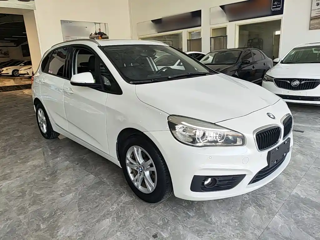 BMW 2 Series Active Tourer — миниатюра 4