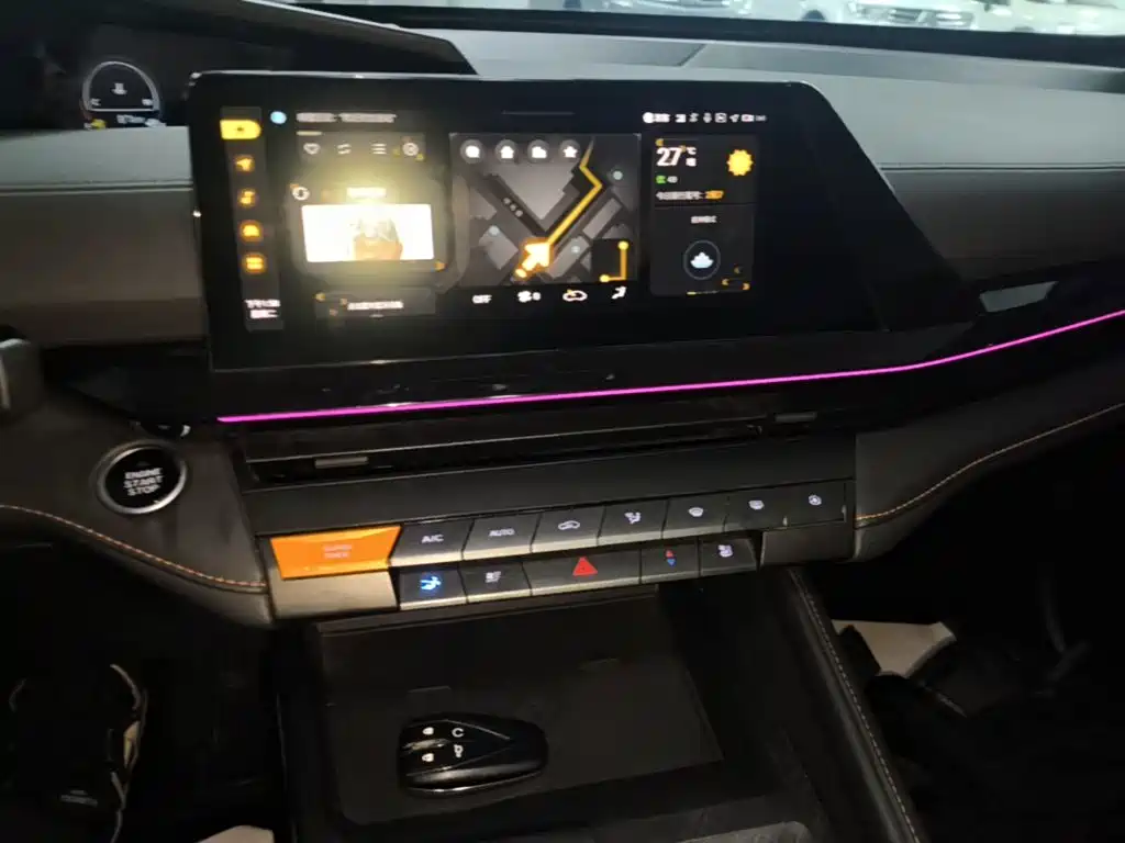 Changan UNI-V — миниатюра 13