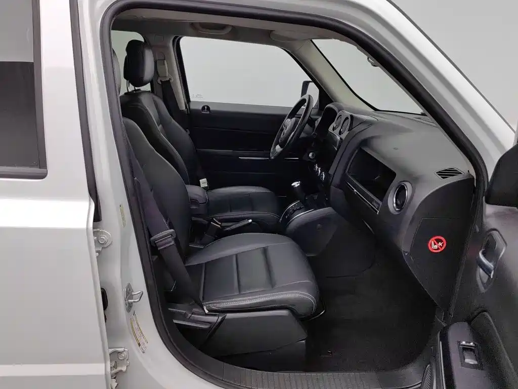 Jeep Patriot — миниатюра 23