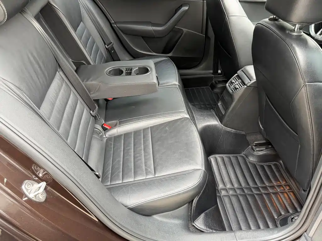 Skoda Octavia — миниатюра 16