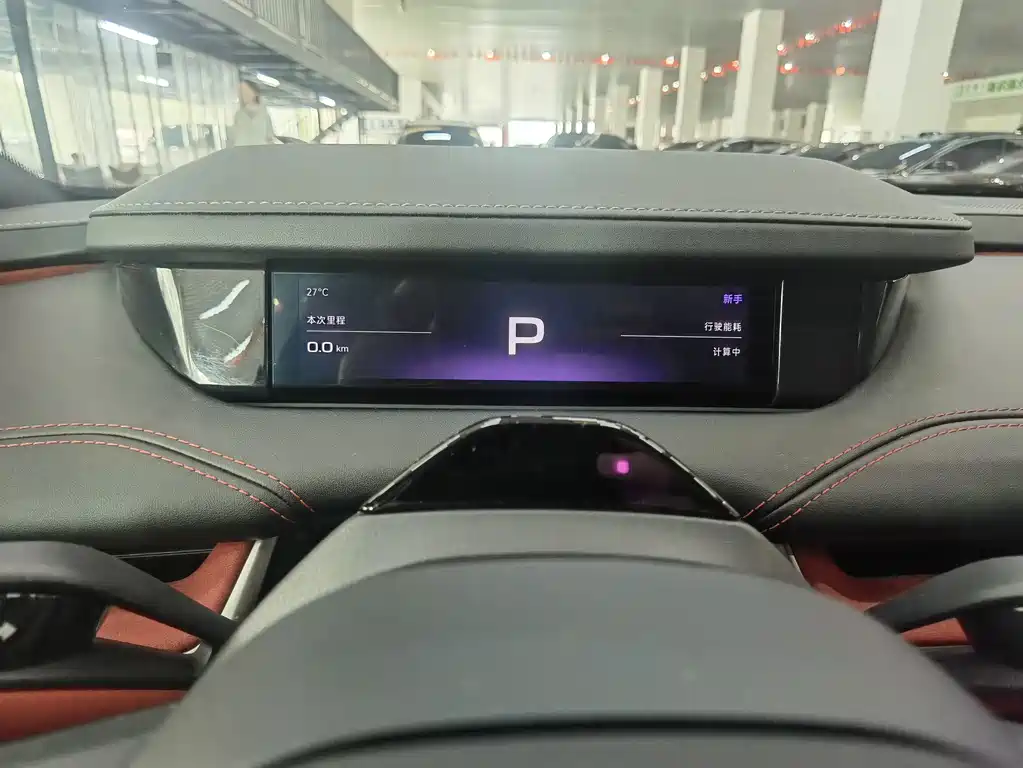 Xiaomi SU7 — миниатюра 10