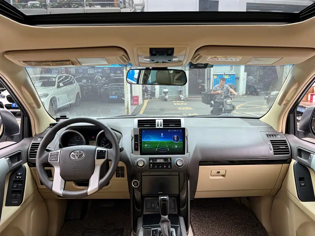 Toyota Prado (Import) — миниатюра 5