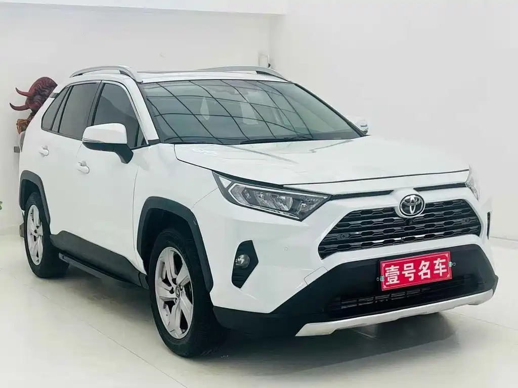 Toyota RAV4 — миниатюра 3