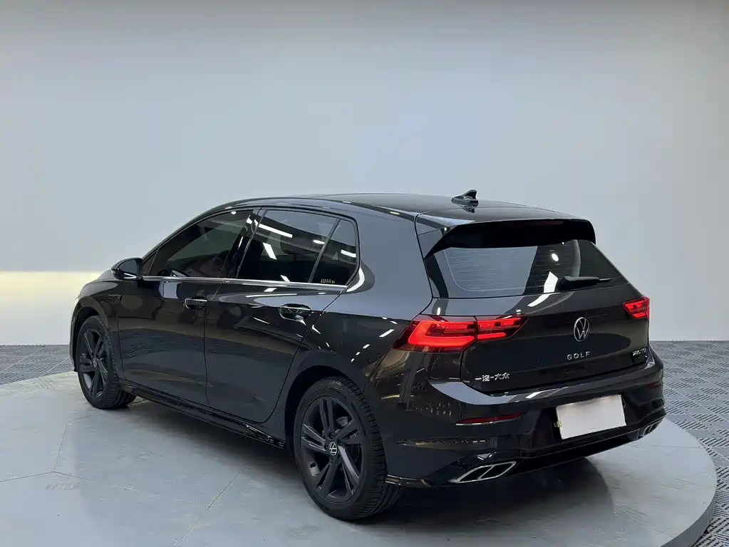Volkswagen Golf — миниатюра 4