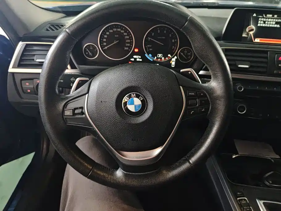 BMW 3 Series — миниатюра 15
