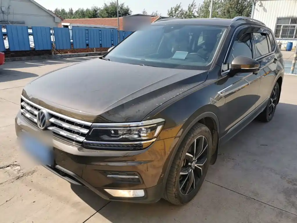 Volkswagen Tiguan L — миниатюра 2