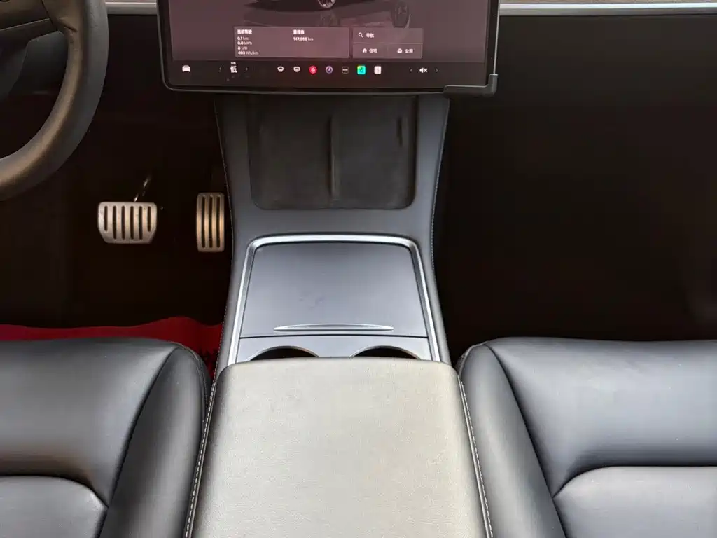 Tesla Model Y — миниатюра 16