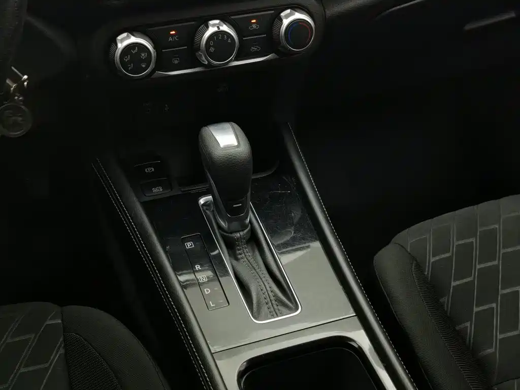 Nissan Kicks — миниатюра 13