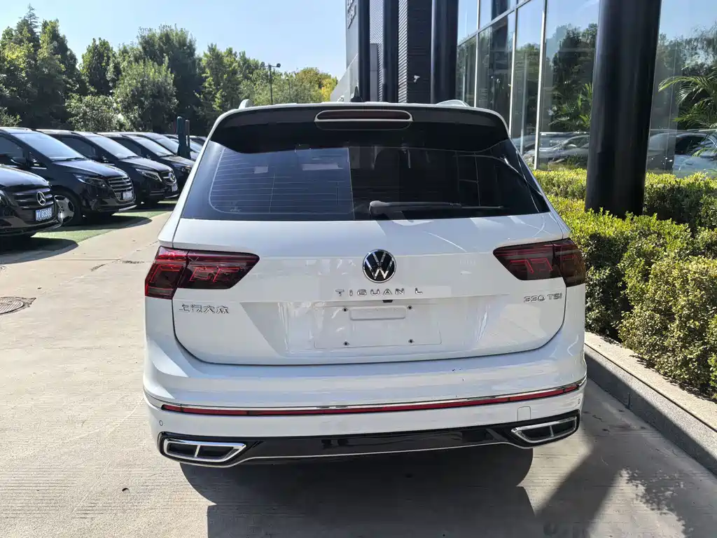 Volkswagen Tiguan L — миниатюра 5