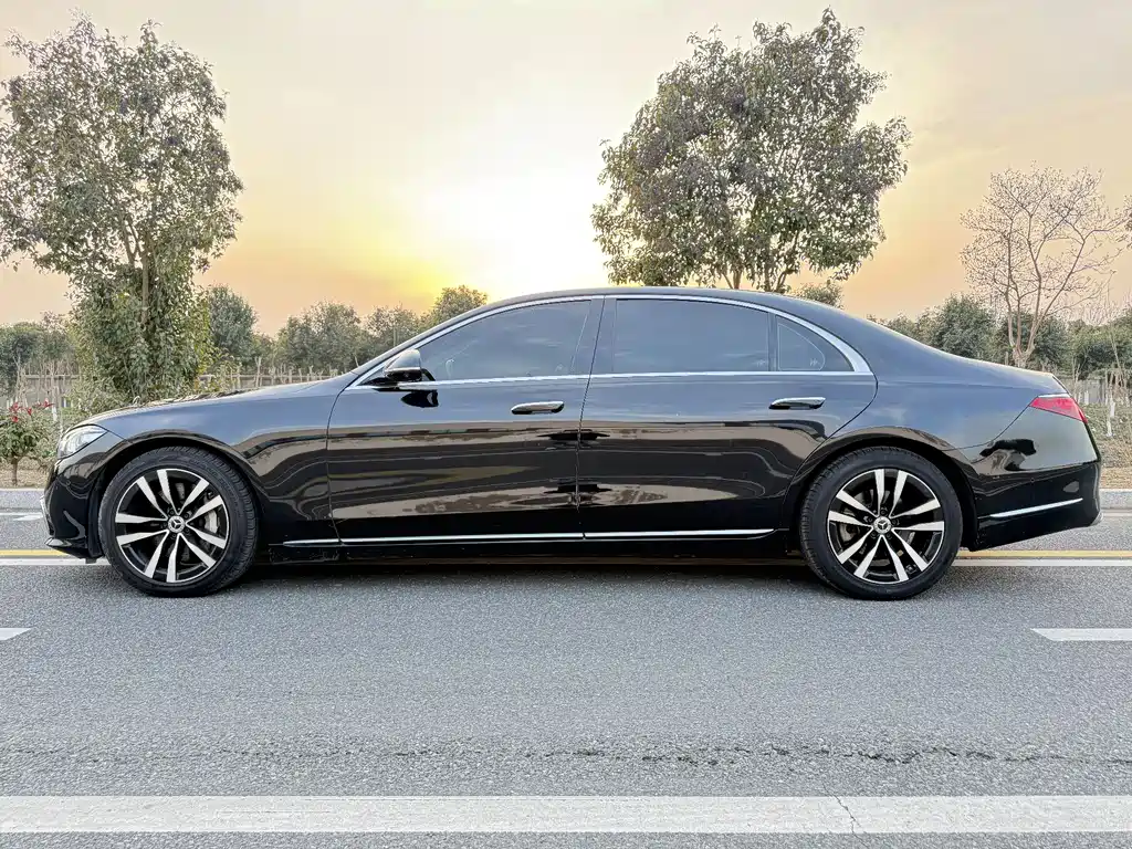 MERCEDES-BENZ S CLASS