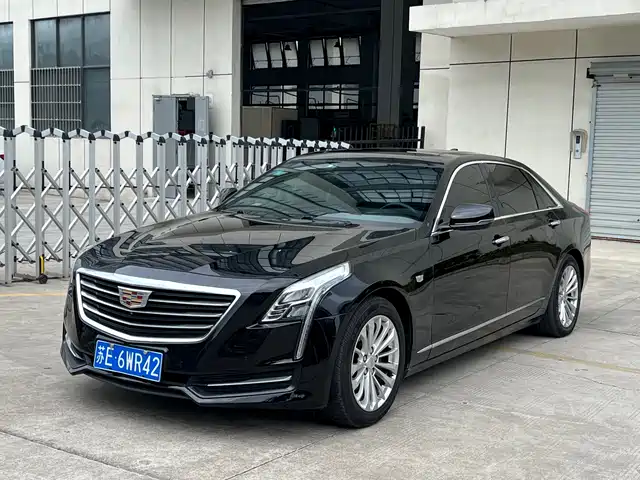 CADILLAC CT6