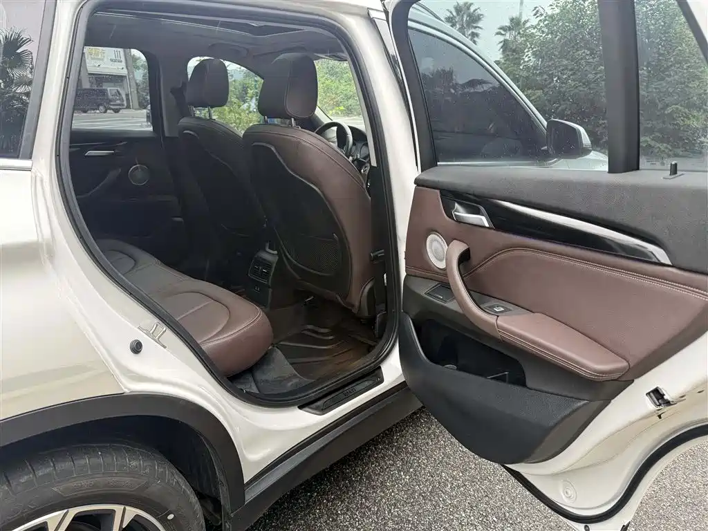 BMW X1 — миниатюра 9