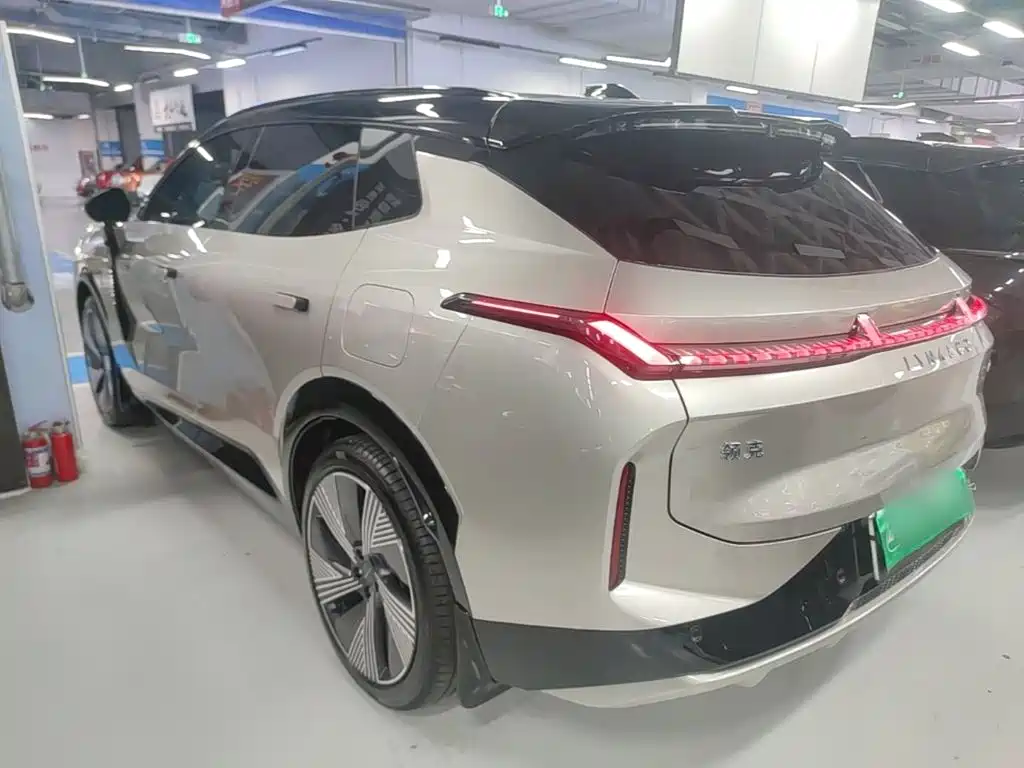 Lynk & Co 08 EM-P — миниатюра 5