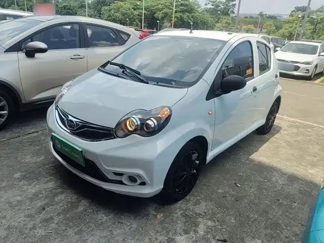 BYD F0