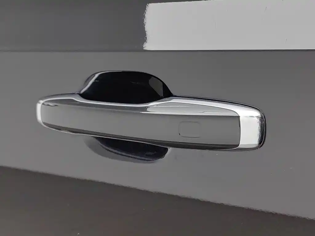 Volvo S90 PHEV — миниатюра 18