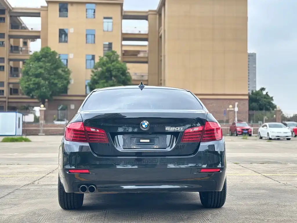BMW 5 Series (Import) — миниатюра 9