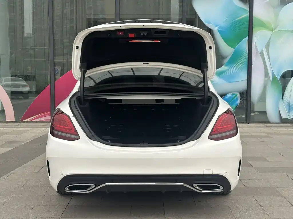 Mercedes-Benz C-Class — миниатюра 18