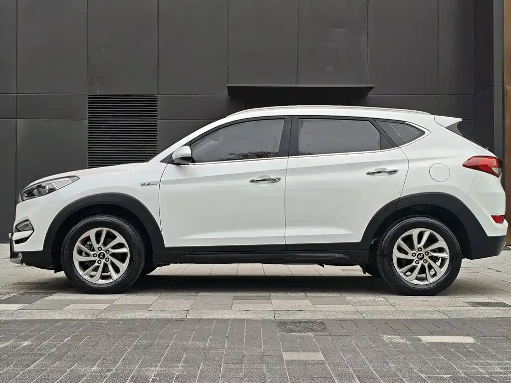 Hyundai Tucson 1.6T DCT 2WD Smart Type, фото 19