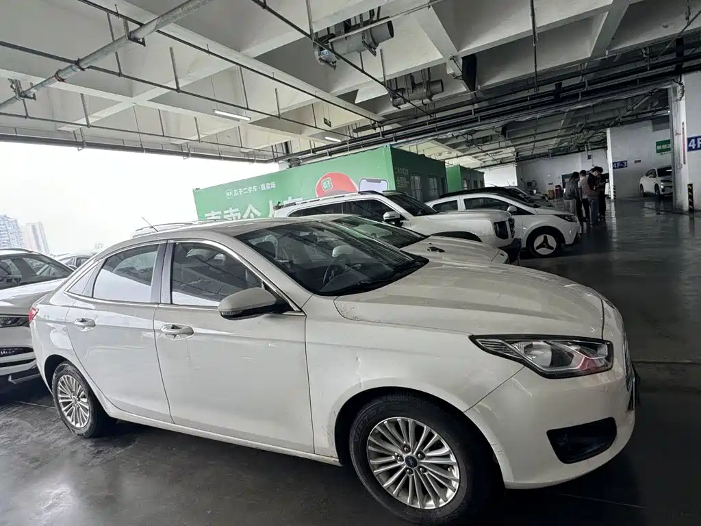 Ford Escort — миниатюра 25