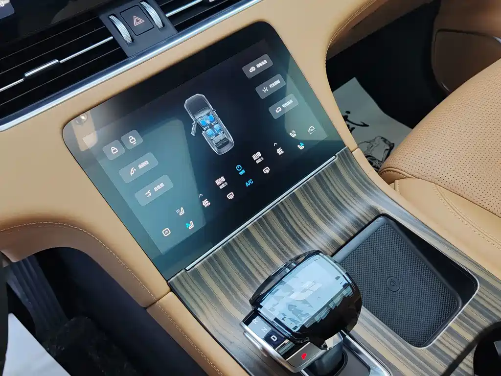 Li Auto Li ONE — миниатюра 10