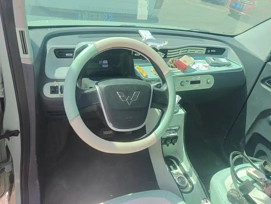 Wuling MINIEV — миниатюра 12