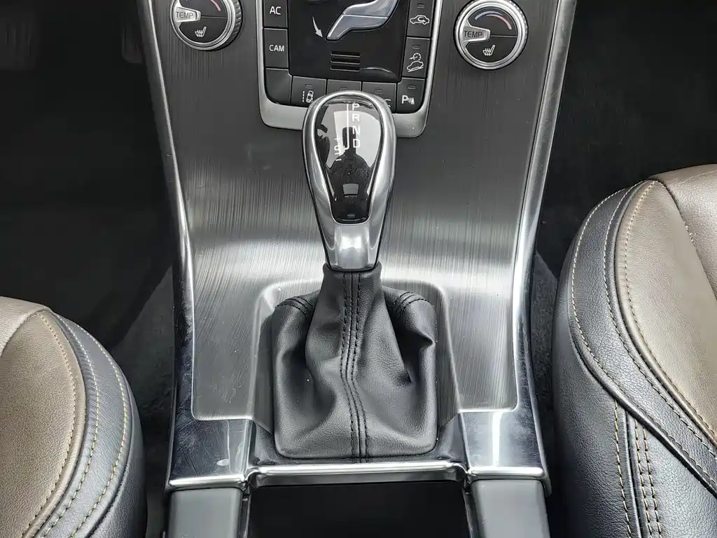 Volvo XC60 — миниатюра 13