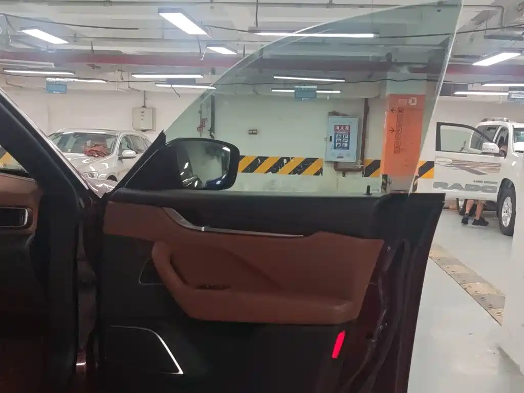 Maserati Levante — миниатюра 18