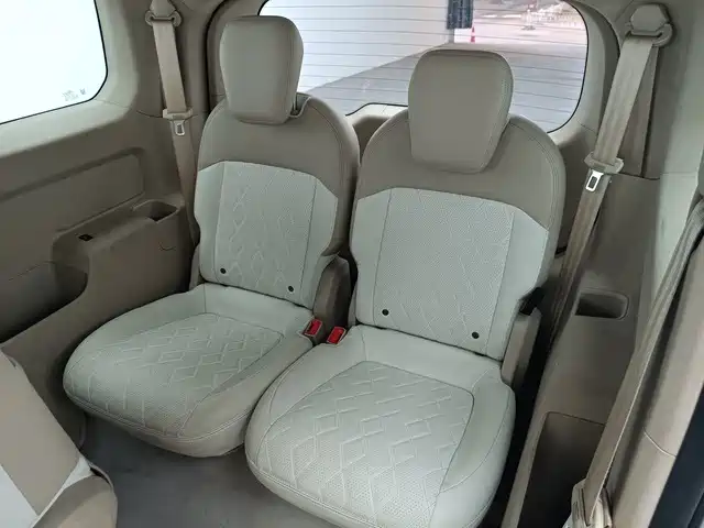 Baojun KiWi EV — миниатюра 7