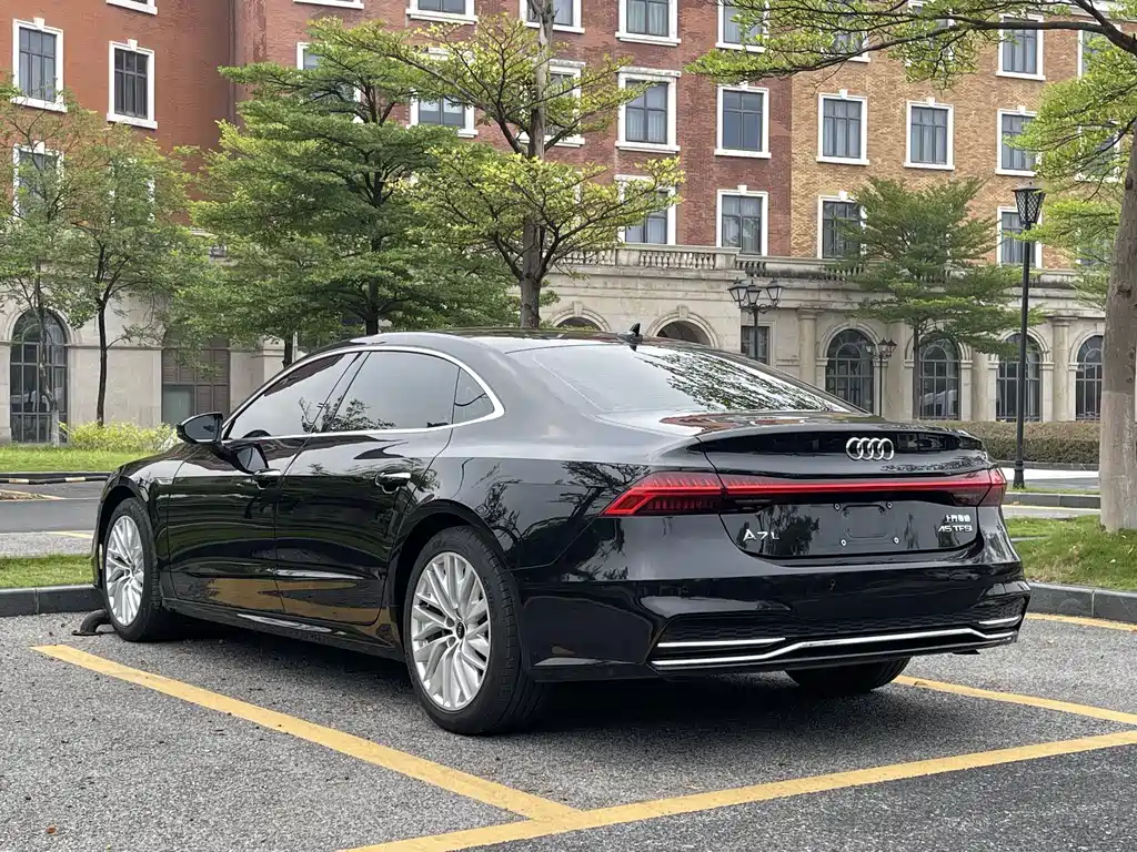 Audi A7L — миниатюра 4