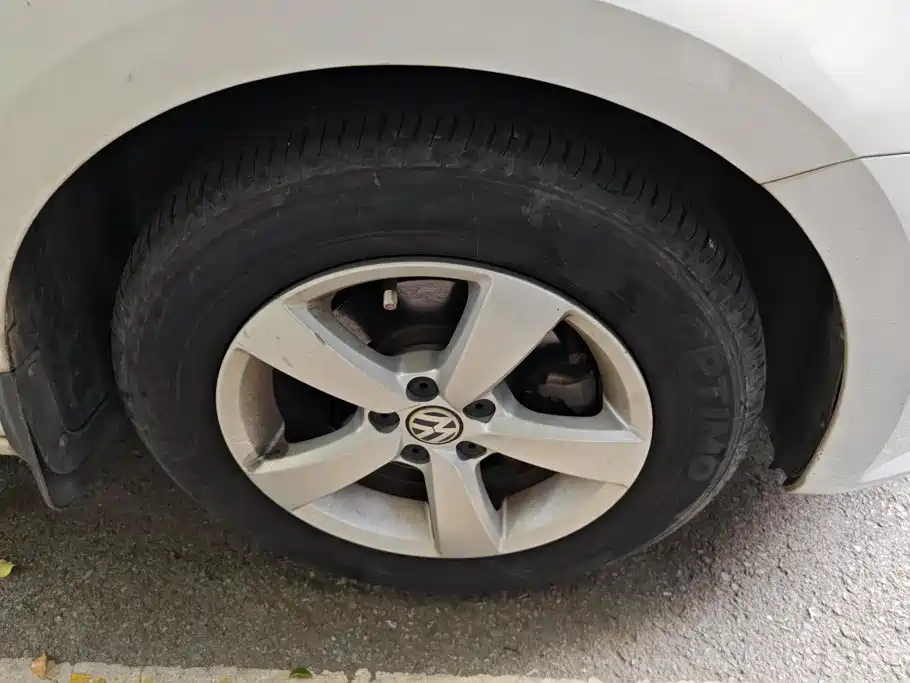 Volkswagen Lavida — миниатюра 6