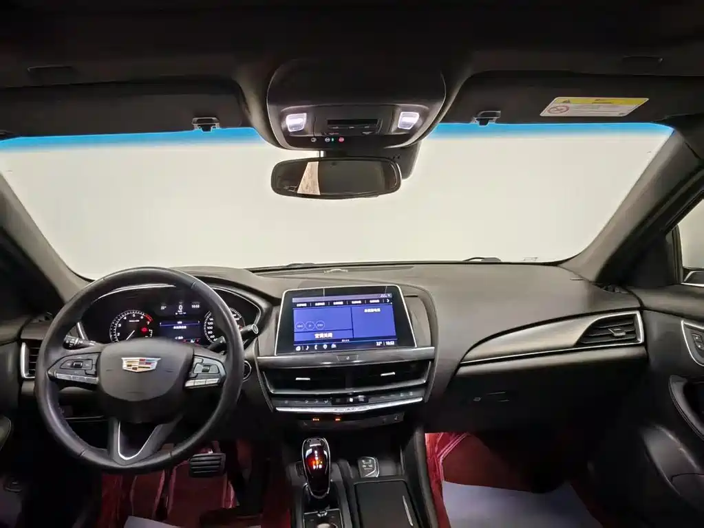 Cadillac CT5 — миниатюра 11