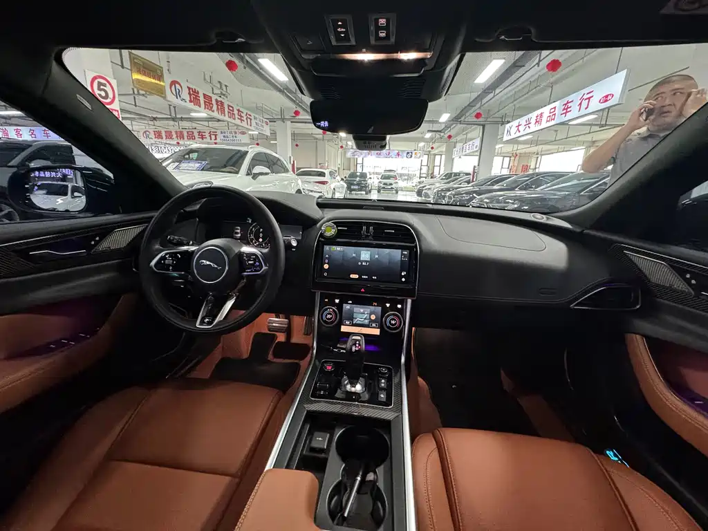 Jaguar XEL 2024 2.0T 250PS R-DYNAMIC S Sport