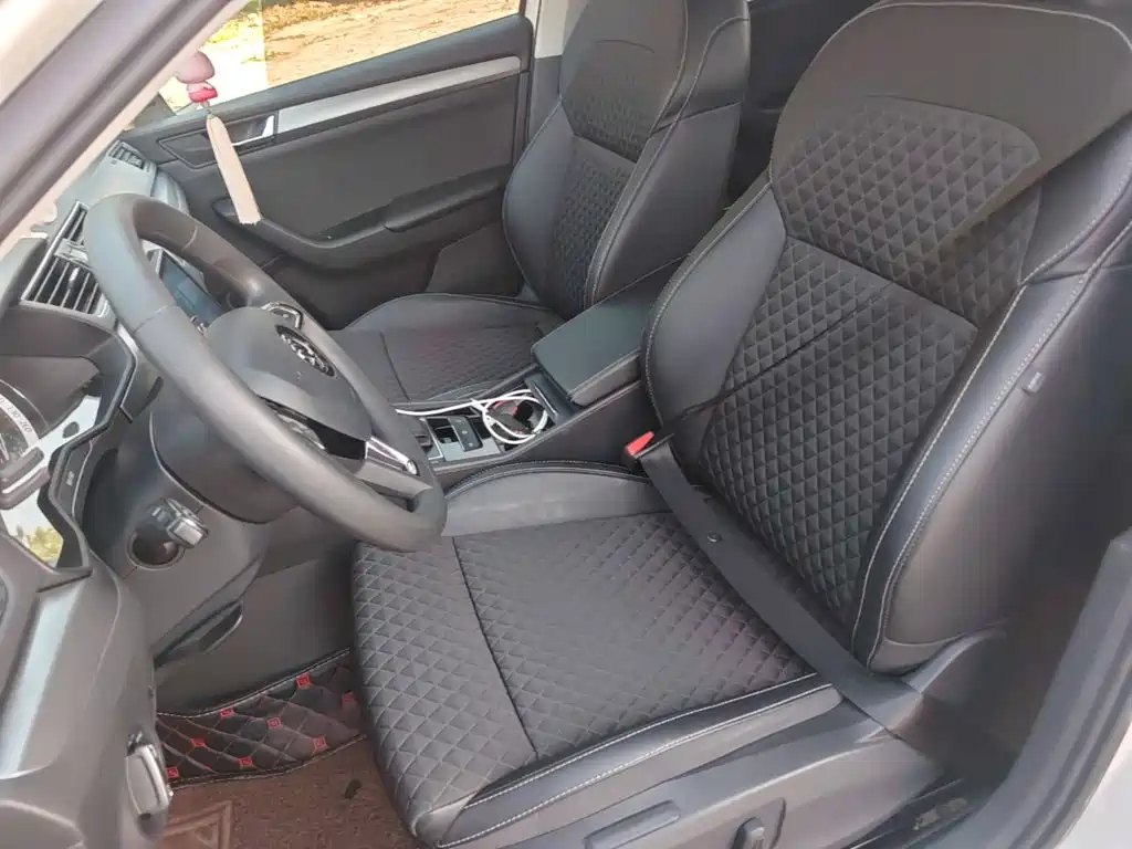 Skoda Superb — миниатюра 15