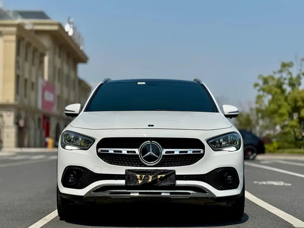 Mercedes-Benz GLA — миниатюра 2