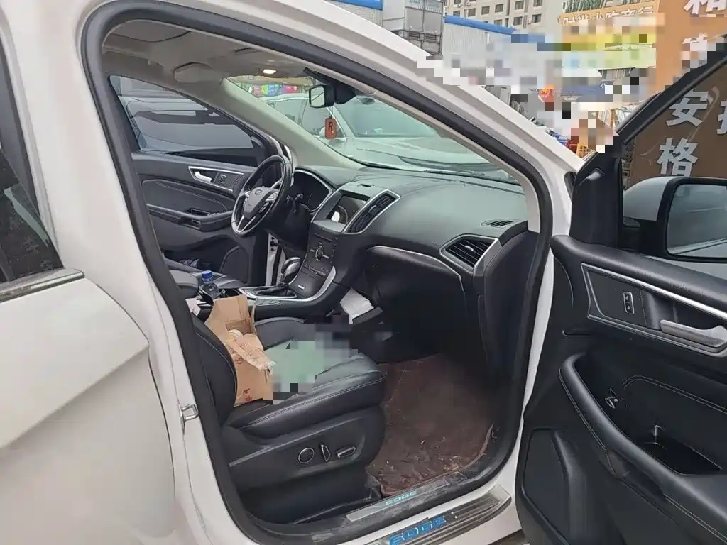 Ford Edge — миниатюра 19