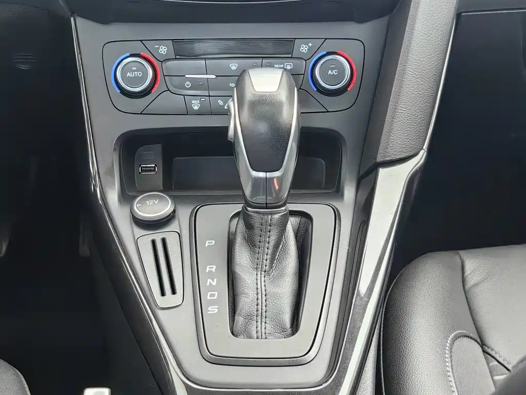 Ford Focus — миниатюра 13