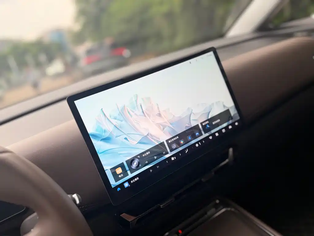 Wuling Xingguang 730 New Energy — миниатюра 13