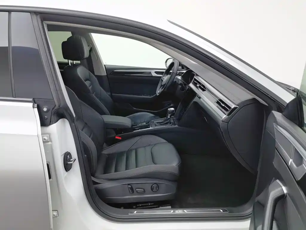 Volkswagen CC — миниатюра 23