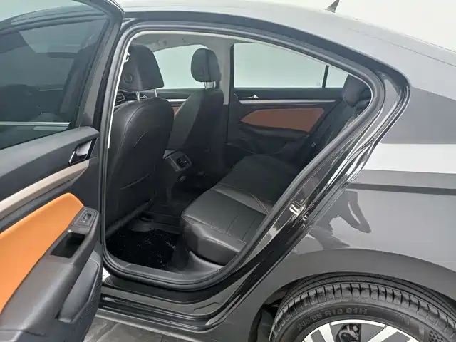 Volkswagen Bora — миниатюра 10