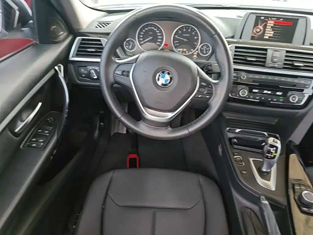 BMW 3 Series — миниатюра 11