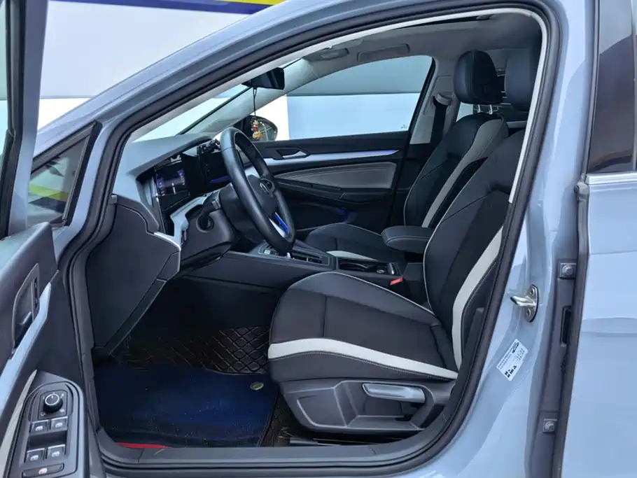 Volkswagen Golf — миниатюра 9