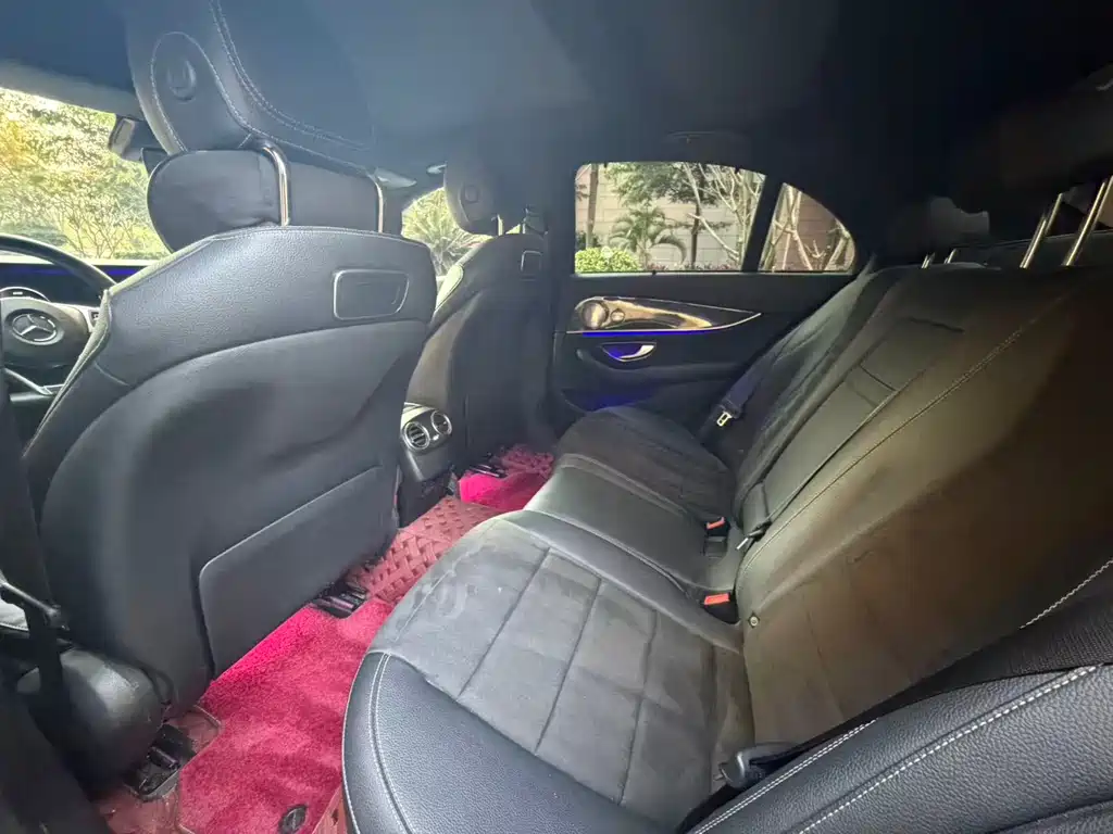 MERCEDES-BENZ E CLASS