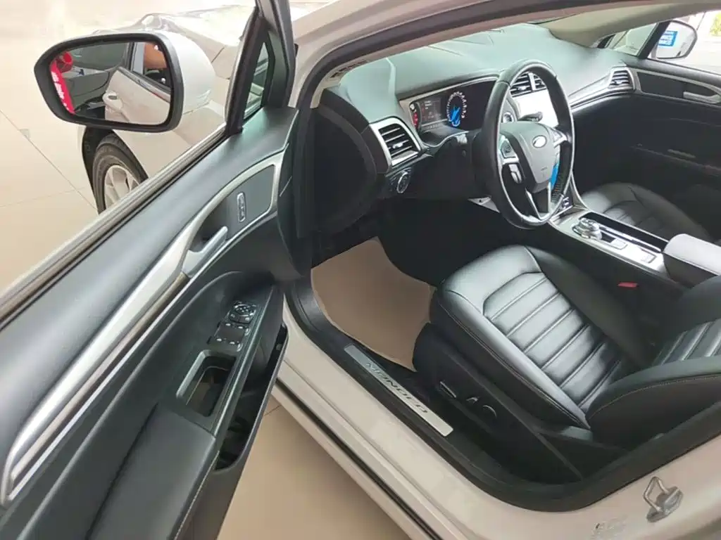 Ford Mondeo — миниатюра 16