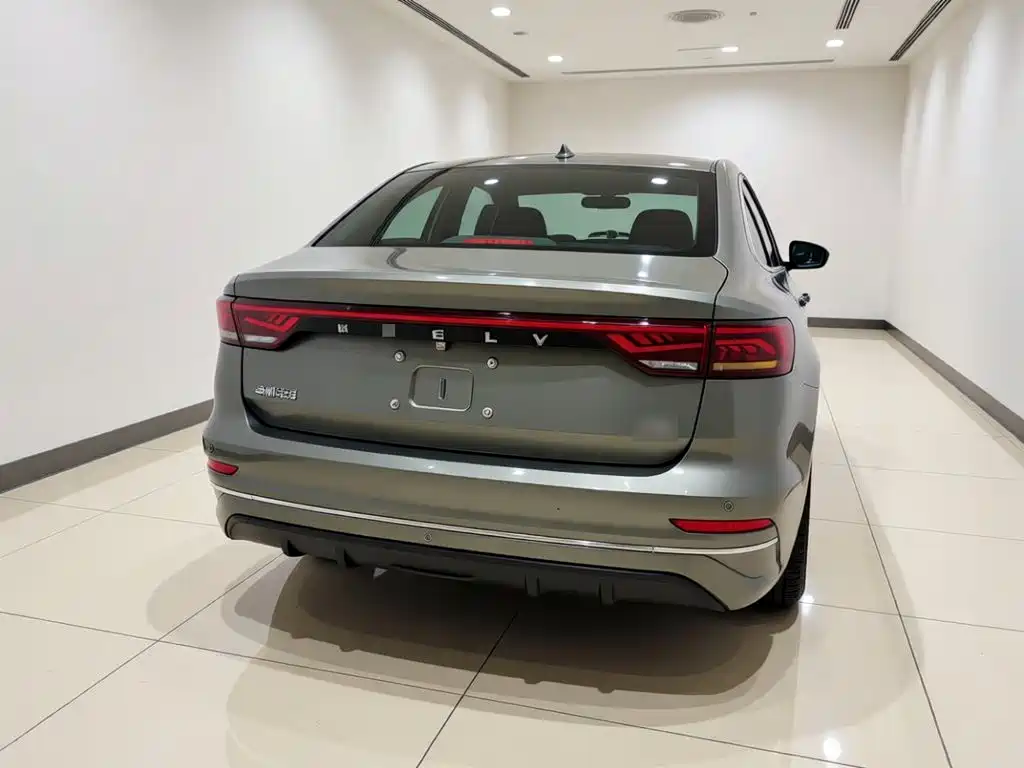 Geely Emgrand — миниатюра 5
