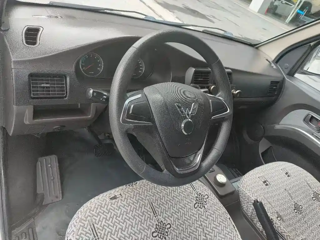 Wuling Rongguang EV — миниатюра 4