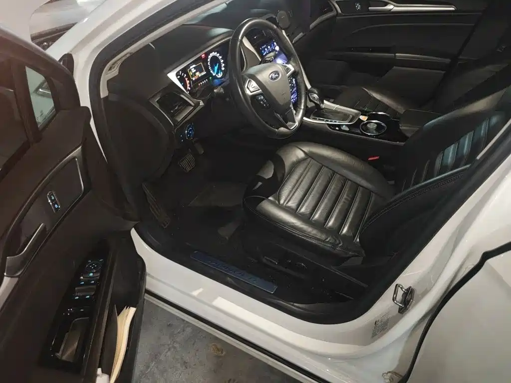 Ford Mondeo — миниатюра 14