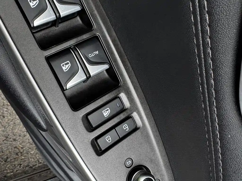 Changan Changan CS75PLUS — миниатюра 17